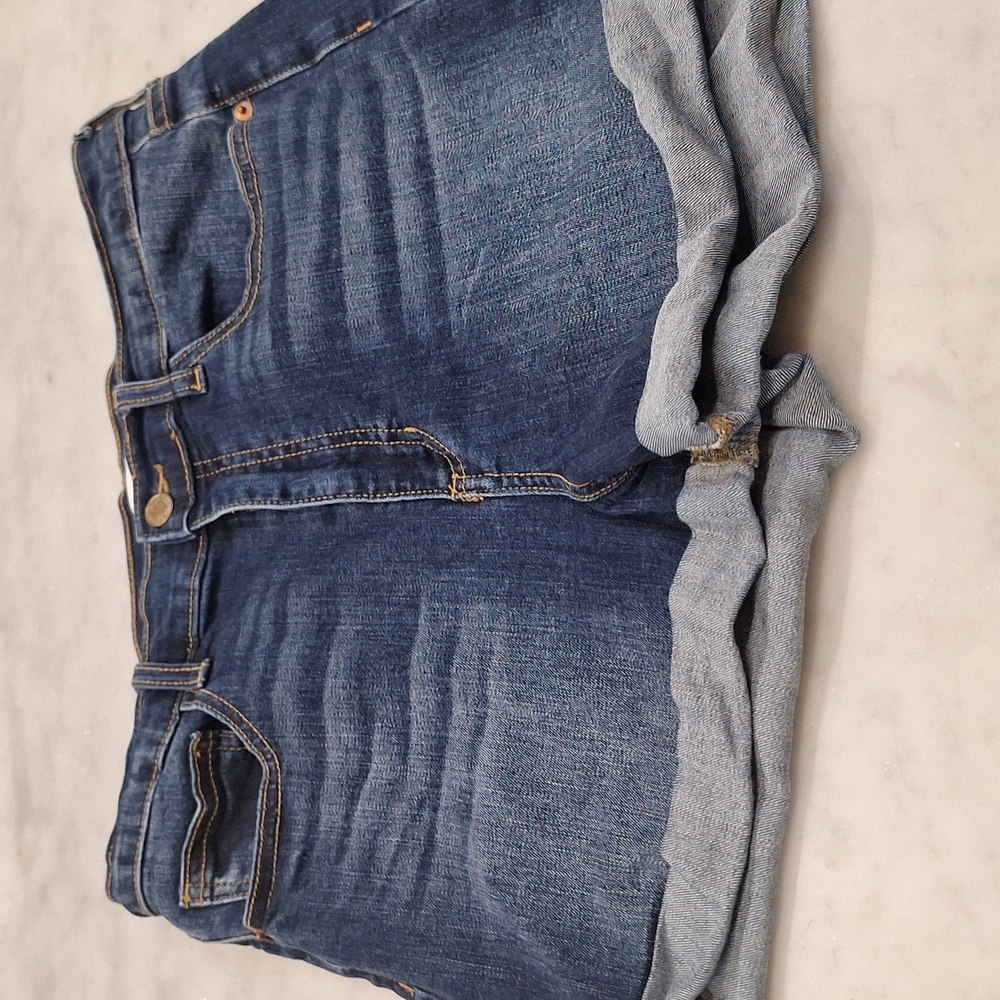 Sneak Peek Denim Cuffed 2.5" Inseam Denim Shorts Cotton Spandex Blend Lg
